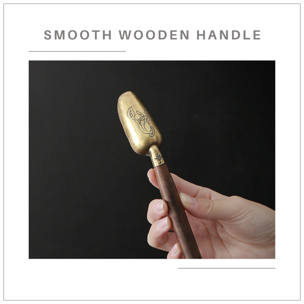 Artisan Brass & Ebony Tea Scoop – Timeless Craft for the Six Essentials of Tea 茶道六君子 黄铜 x 黑檀木茶勺 一勺藏雅